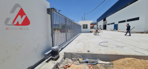 lam-cong-truot-tu-dong-tai-tp-thu-duc