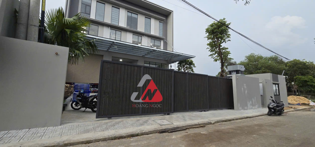 thi-cong-lam-cong-tu-dong-tai-tp-ho-chi-minh