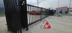 thi-cong-cong-lua-tu-dong-tai-quan-1